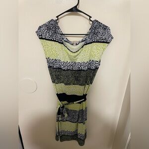 ✨Banana Republic Short Sleeve Green Cheetah Print Dress Size L